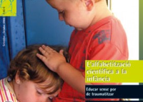 El pati de l'escola: un bosc ple de vida. | Recurso educativo 621756